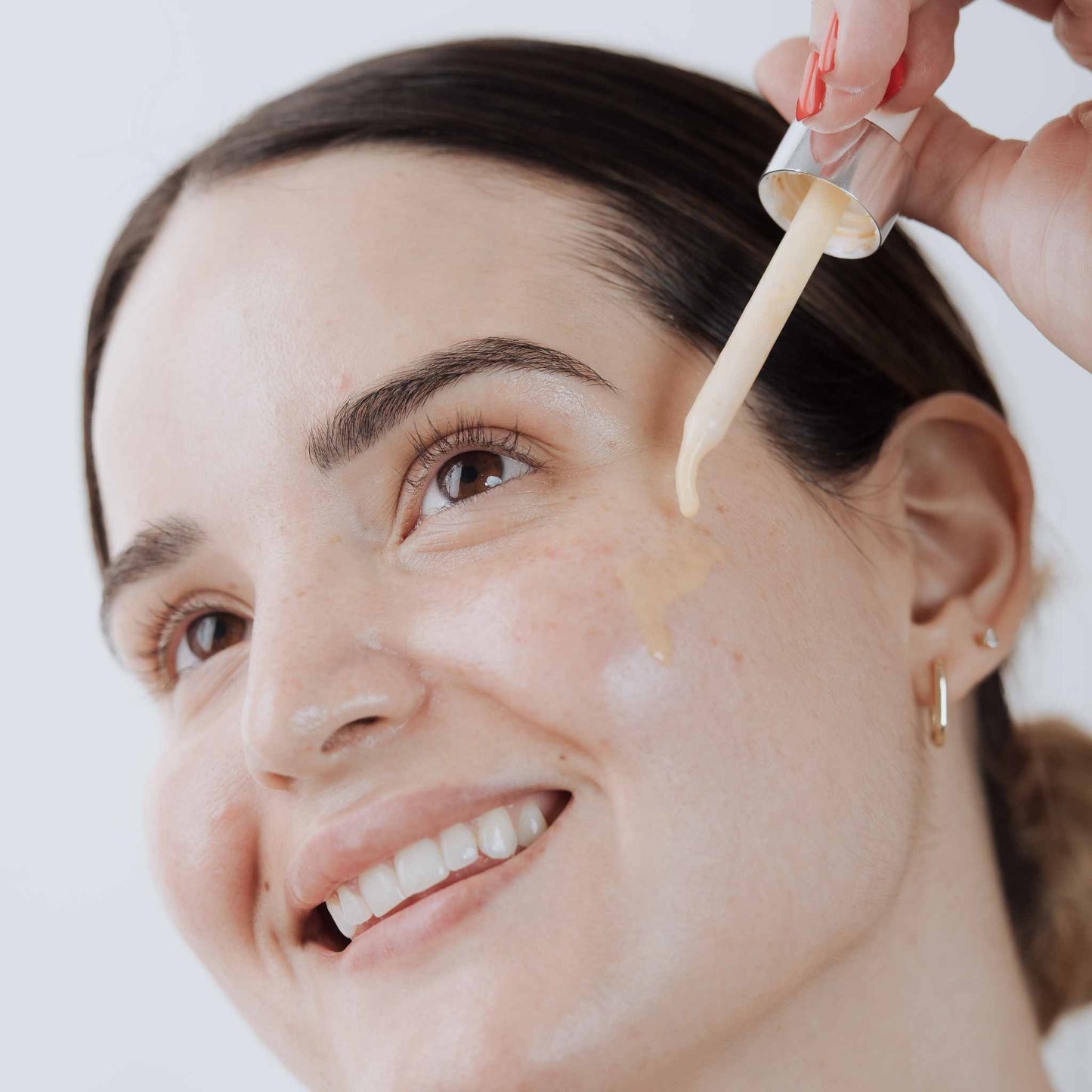 Serum facial de Vitamina C + Ácido ferúlico + Ácido hialurónico